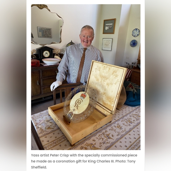 {Peter Crisp} Australia Glass Art Multi-Layer Bowl with Signature - Picture 11 of 11